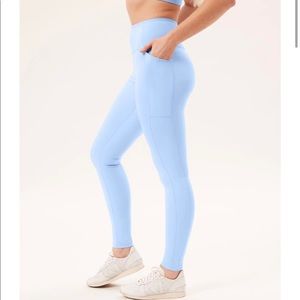 Girlfriend Collective Compressive Pocket Legging in Droplet